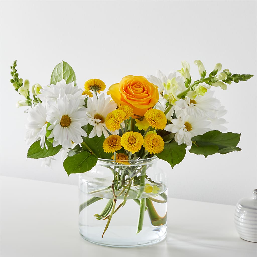 Sun Salutation Bouquet – WILL & DEE'S FLORIST, Florence AL