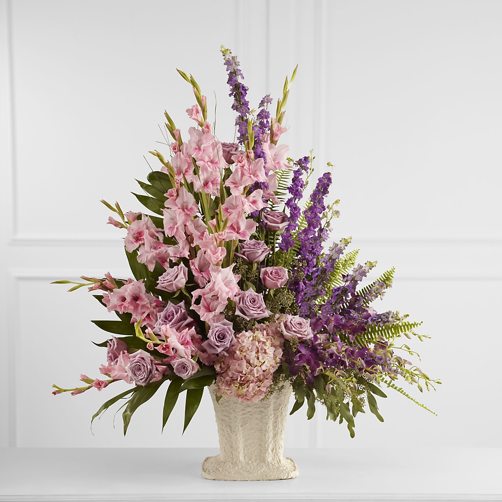 Flowing Garden Arrangement – WILL & DEE'S FLORIST, Florence AL