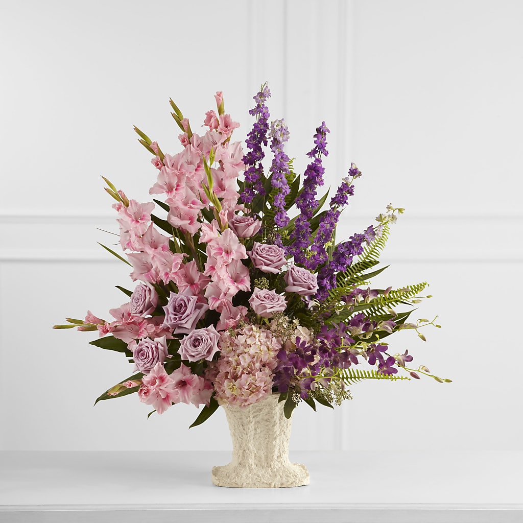 Flowing Garden Arrangement – WILL & DEE'S FLORIST, Florence AL