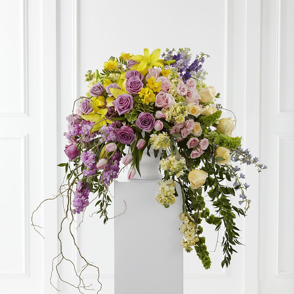 Display of Affection Arrangement – WILL & DEE'S FLORIST, Florence AL