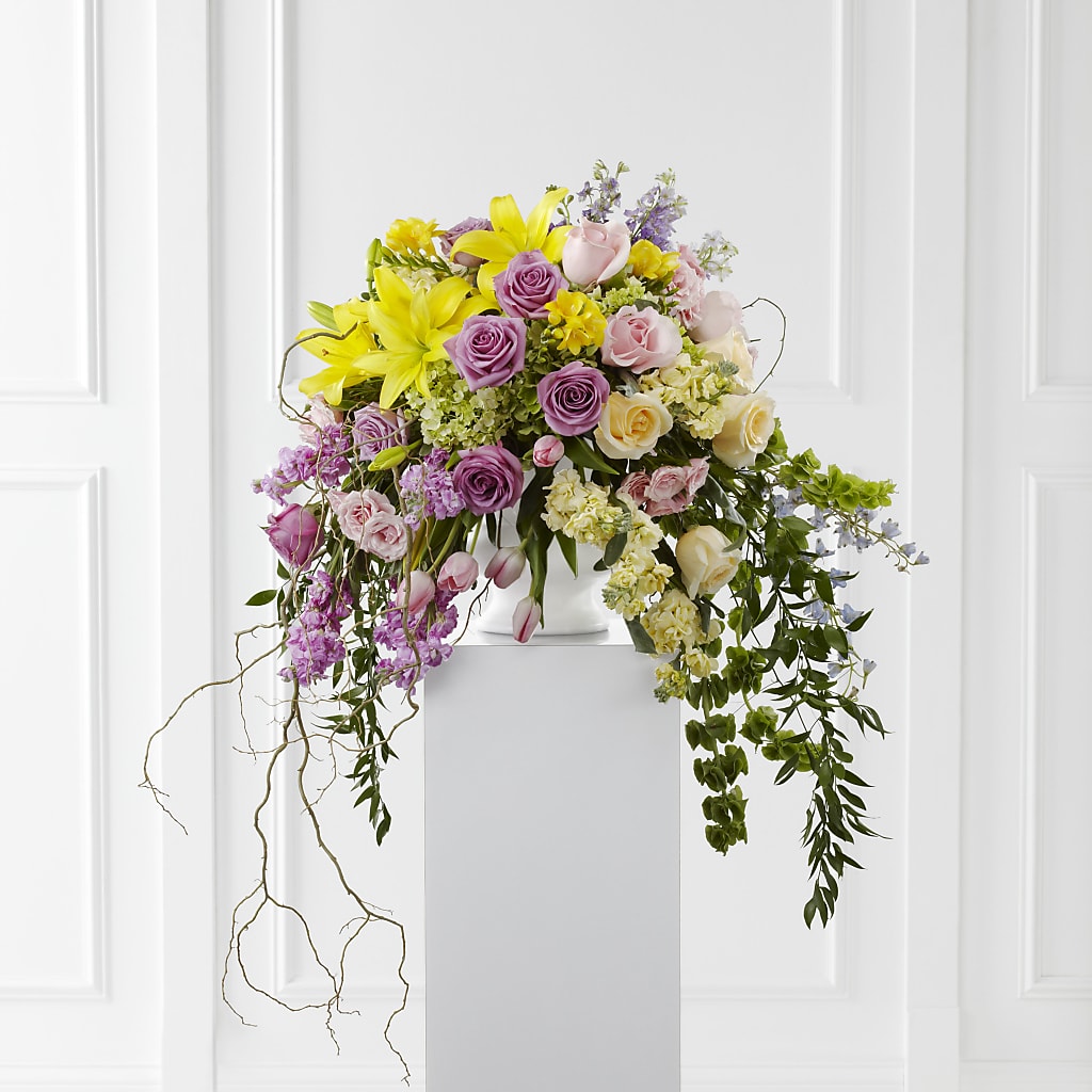 Display of Affection Arrangement – WILL & DEE'S FLORIST, Florence AL