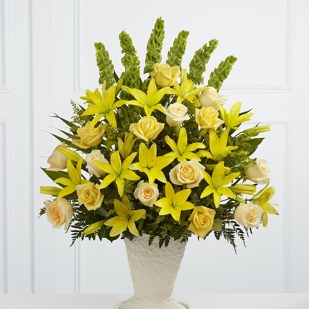 Golden Memories Arrangement – WILL & DEE'S FLORIST, Florence AL