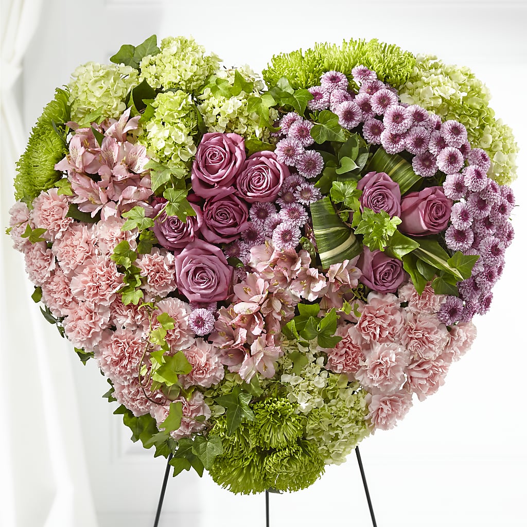 Heartwarming Standing Heart – WILL & DEE'S FLORIST, Florence AL