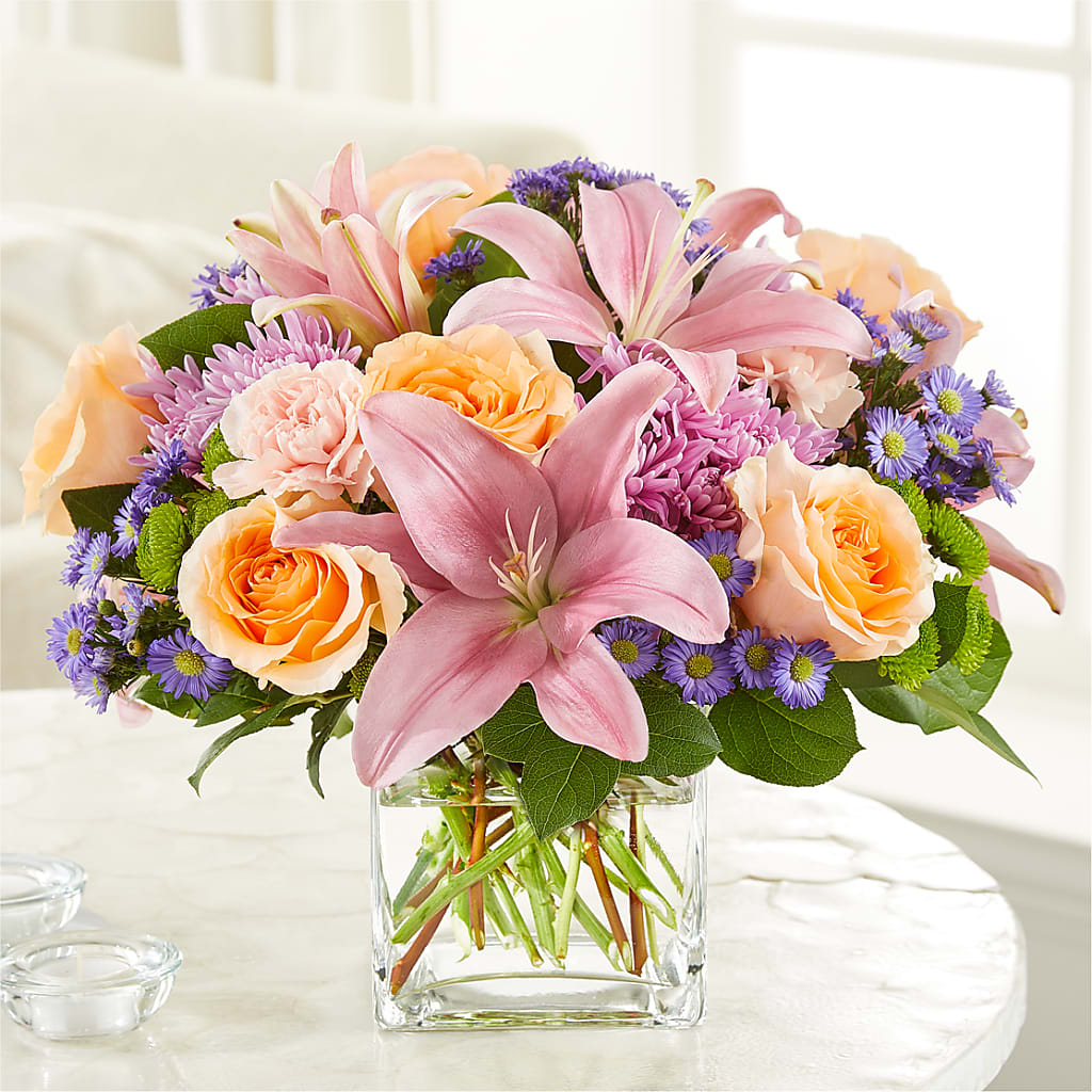 Delicate Details Bouquet – WILL & DEE'S FLORIST, Florence AL