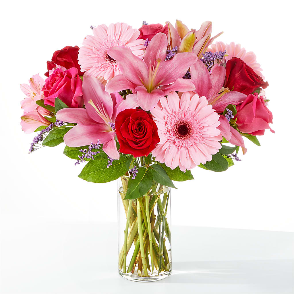 Lots of Love Bouquet – WILL & DEE'S FLORIST, Florence AL