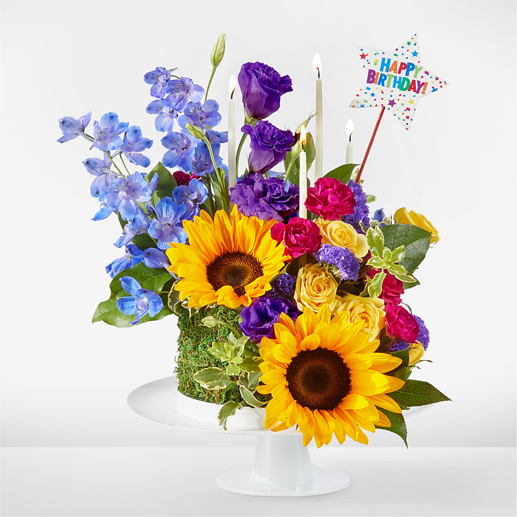 Star of the Day Floral Cake – WILL & DEE'S FLORIST, Florence AL