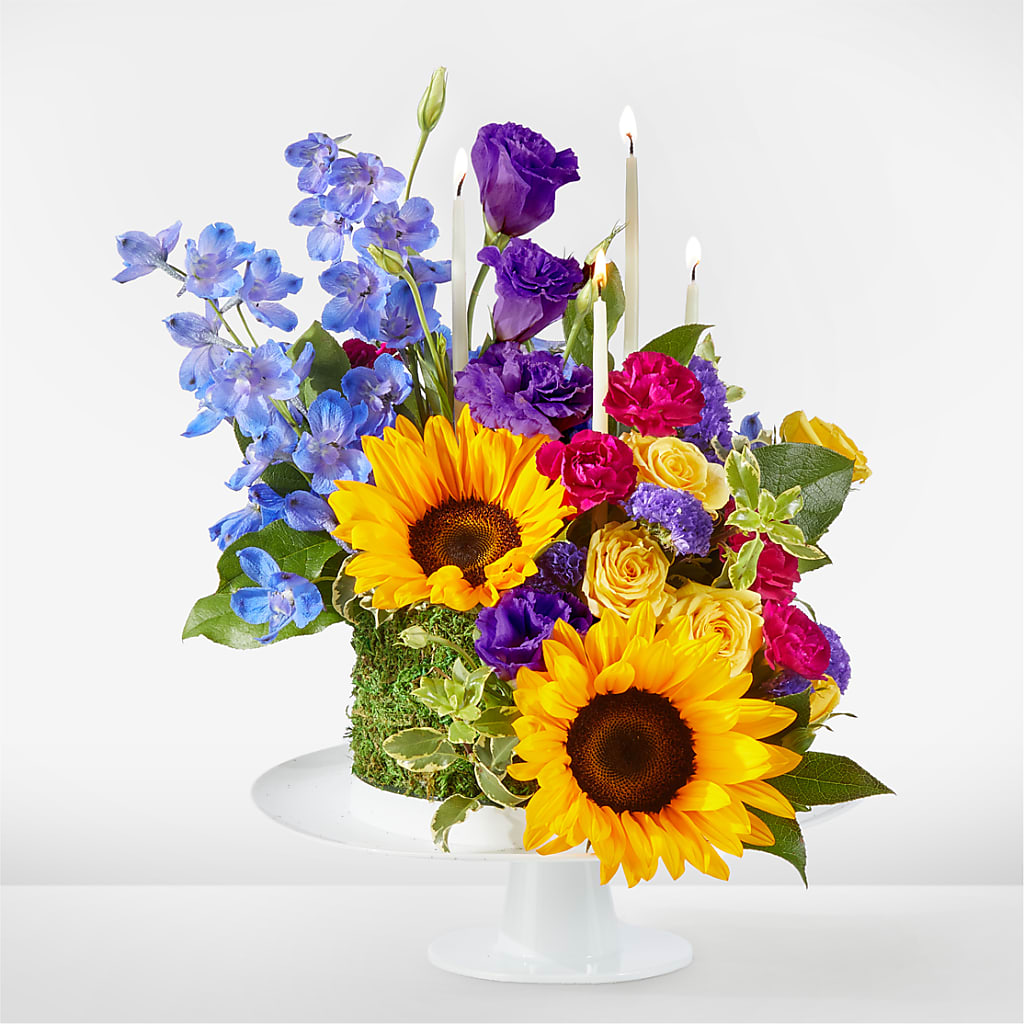 Star of the Day Floral Cake – WILL & DEE'S FLORIST, Florence AL