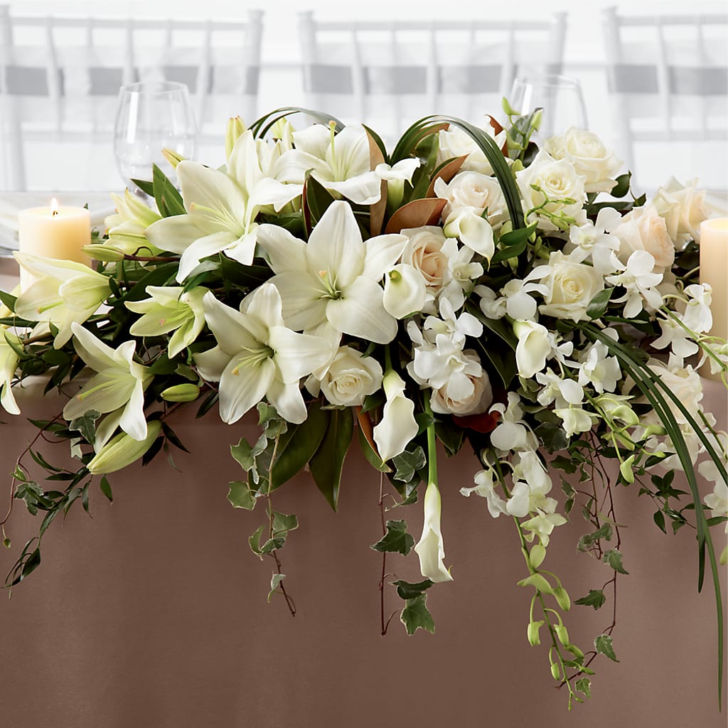 White Linen Arrangement – WILL & DEE'S FLORIST, Florence AL