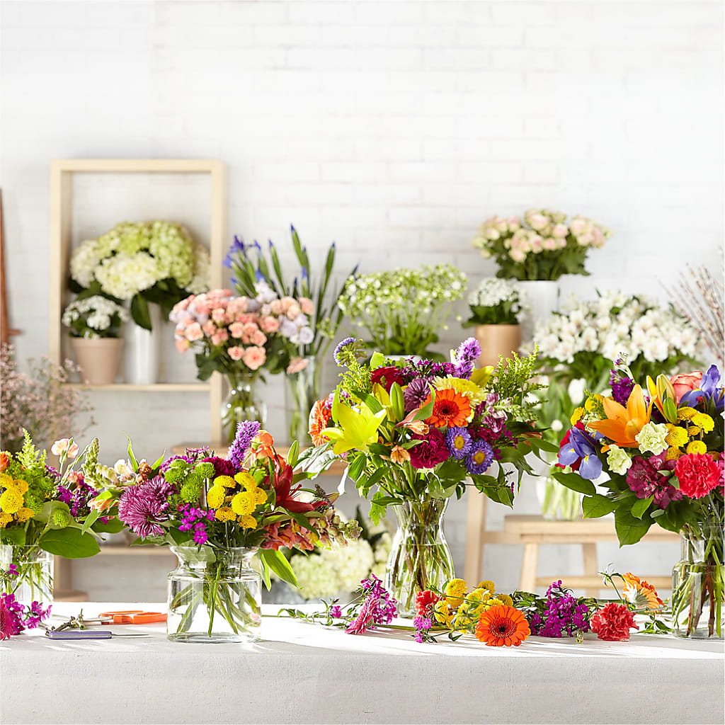 Bold & Bright – A Florist Original – WILL & DEE'S FLORIST, Florence AL