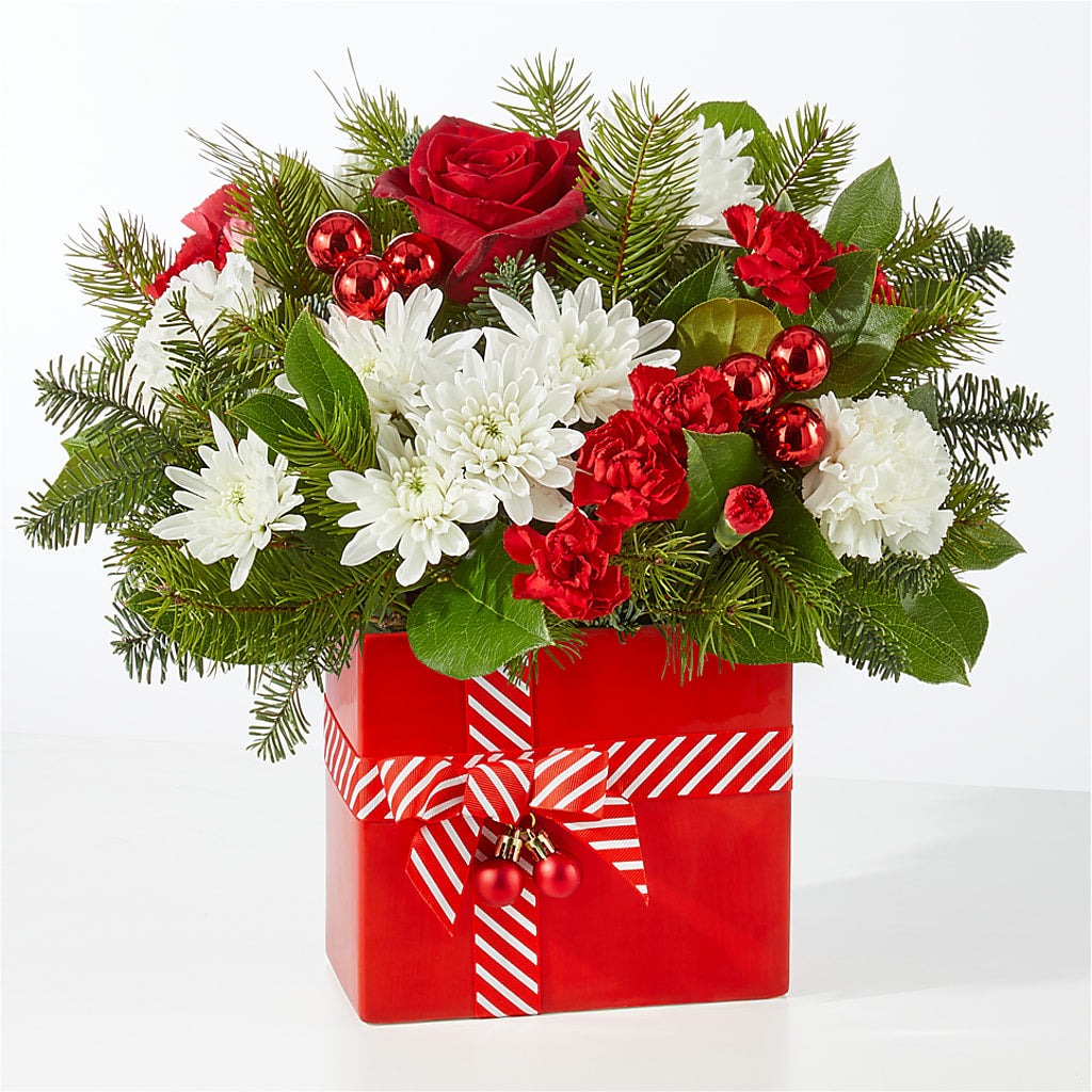 Presents Under the Tree Bouquet – WILL & DEE'S FLORIST, Florence AL