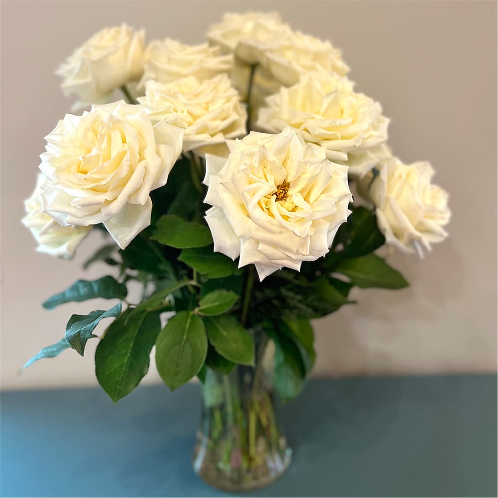 Long Stem Yellow Rose Bouquet – WILL & DEE'S FLORIST, Florence AL