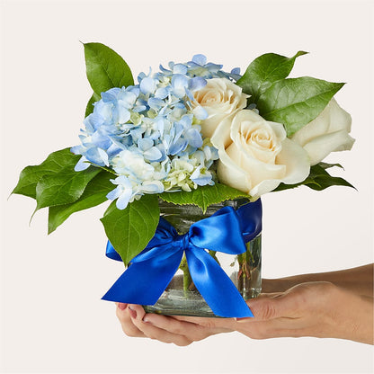 Sky Blue Delight Bouquet – WILL & DEE'S FLORIST, Florence AL