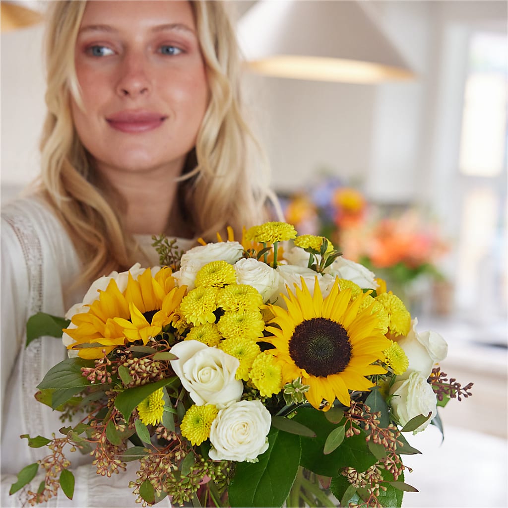 Luminous Morning Bouquet – WILL & DEE'S FLORIST, Florence AL