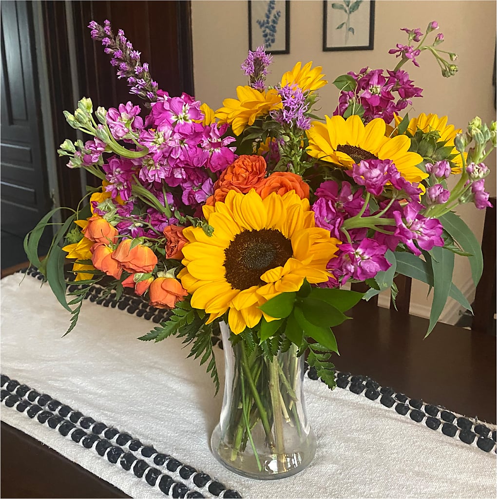 Rays of Life Bouquet – WILL & DEE'S FLORIST, Florence AL