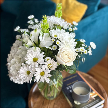 Classic Ivory – A Florist Original – WILL & DEE'S FLORIST, Florence AL