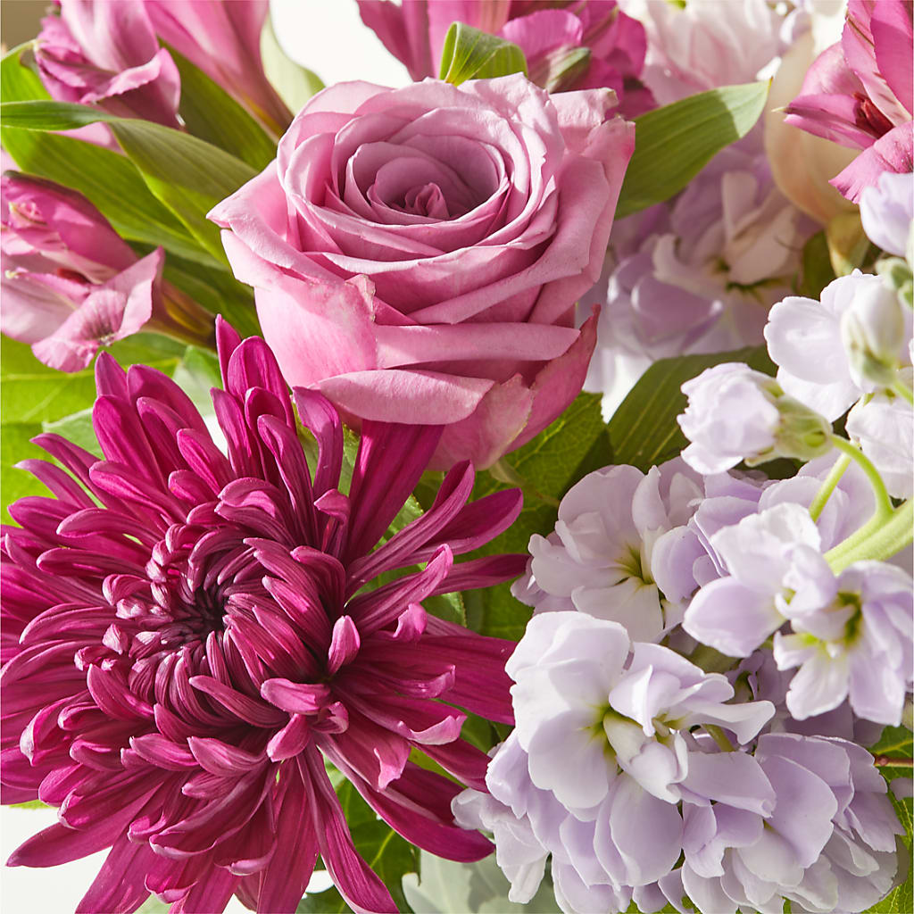 Amethyst Dreams Bouquet – WILL & DEE'S FLORIST, Florence AL