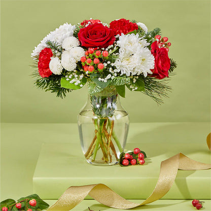 Chance of Flurries Bouquet – WILL & DEE'S FLORIST, Florence AL