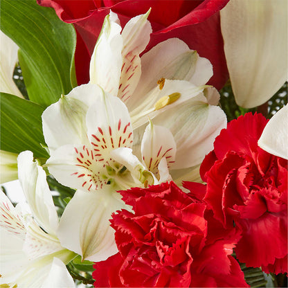 Holiday Season Bouquet – WILL & DEE'S FLORIST, Florence AL