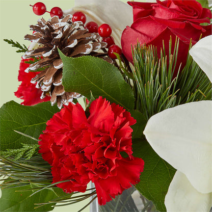 Glistening Icicles Bouquet – WILL & DEE'S FLORIST, Florence AL