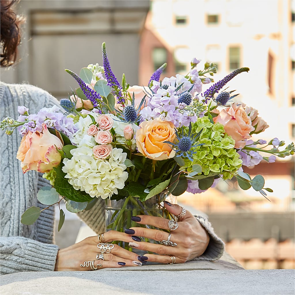 Porch Swing Bouquet – WILL & DEE'S FLORIST, Florence AL