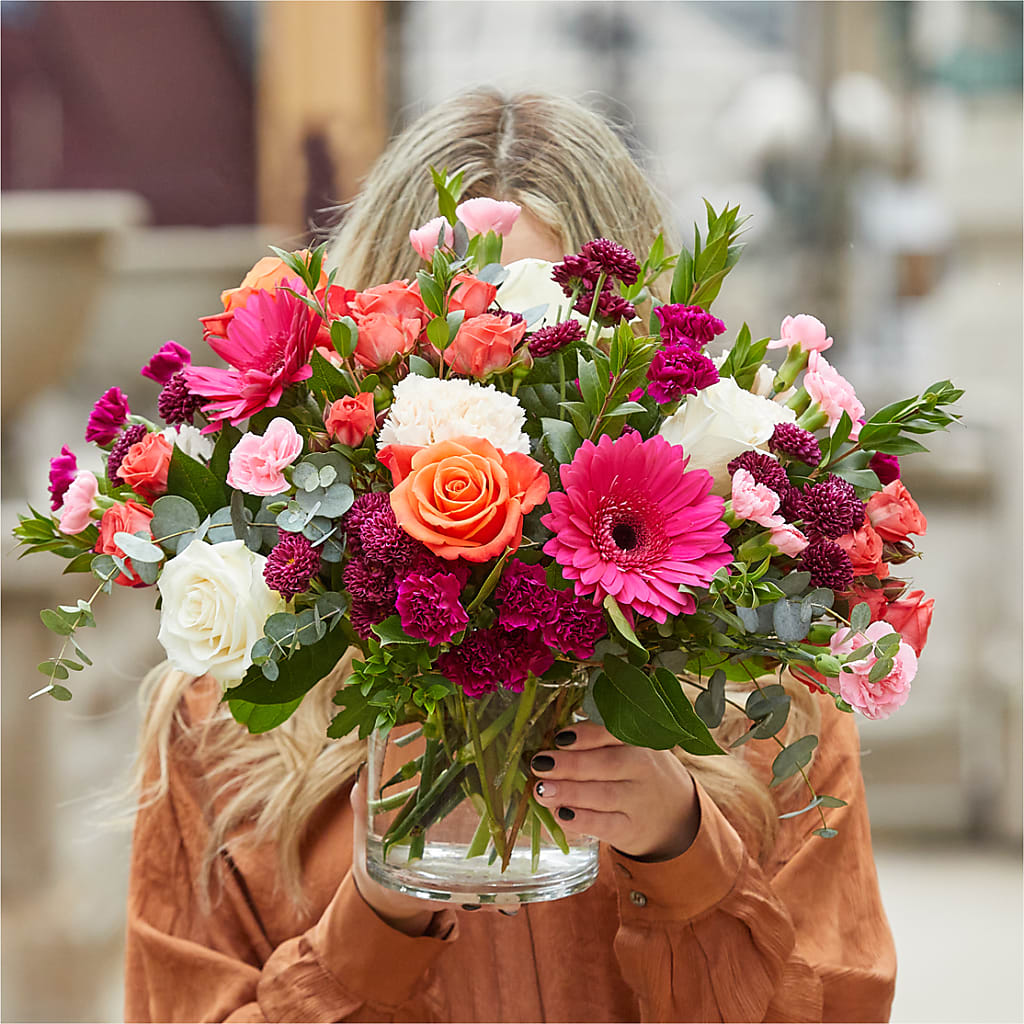 Smell the Roses Bouquet – WILL & DEE'S FLORIST, Florence AL