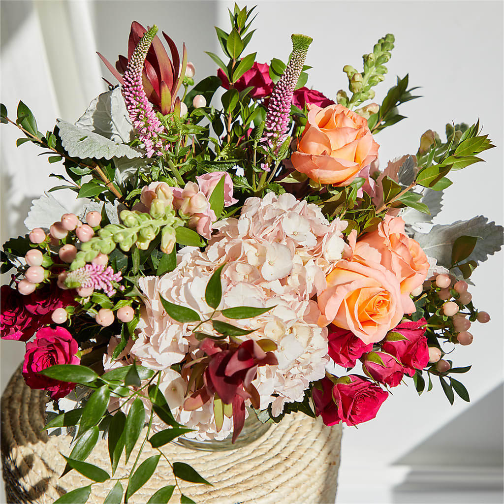 Glitz & Glam Bouquet – WILL & DEE'S FLORIST, Florence AL
